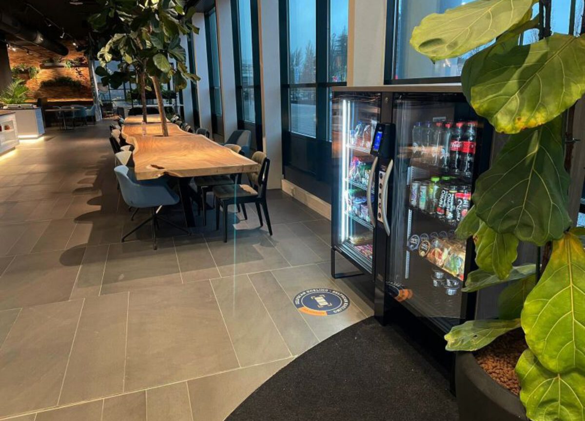 Le kiosque intelligent Vendis Automate dans une salle de pause